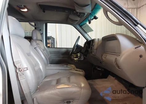 1997 Chevrolet Suburban 2500 from USA, damaged, VIN 1GNGK26J5VJ342945